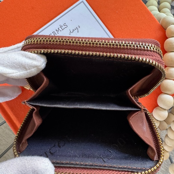 🌟SALE🌟GUCCI Guccisima Brown Leather Compact Wallet/Key Case. EXCELLENT condition - Picture 13 of 14